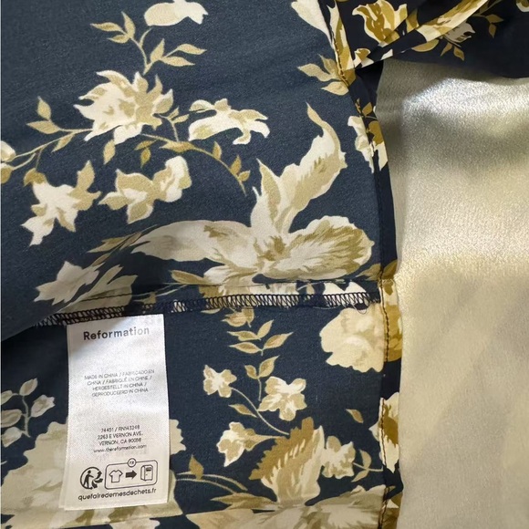 Reformation Frankie Silk Dress in Divinity *NWT* - Picture 6 of 6